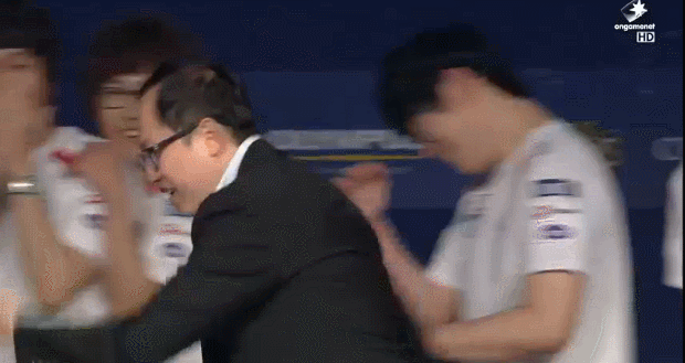 1539595392.gif