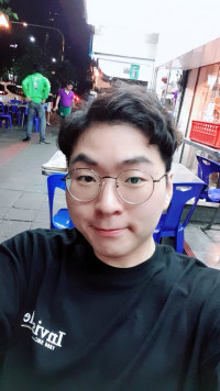 트위치 스트리머 "왕" 박종우를 그려보았습니다