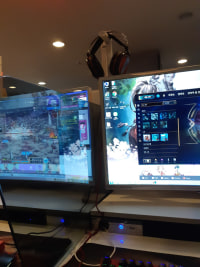 PC방에서 던파하는사람봤다