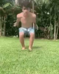 놀랄수밖에없는 점프실력.gif