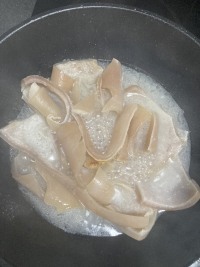 야 돼지껍데기 가게에서 사먹어라 집에서 해먹지마라