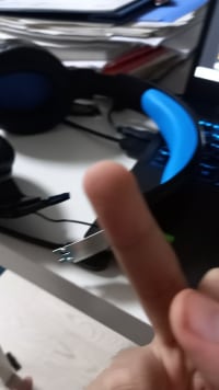 OP.GG bro repaired his headset