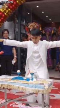 계란 위로 올라가기 ㄷㄷㄷ