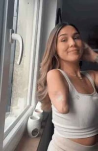 한손만 써서 머리 묶는 법