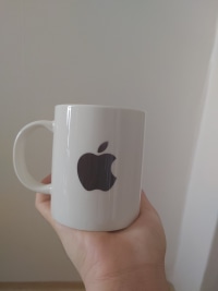 아이가 쓰는 컵은?