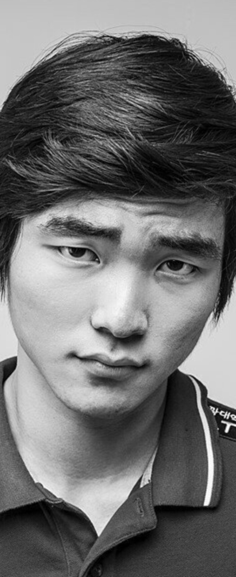 45도 각도 사진이 얼짱이래.... - OP.GG