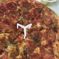 피자가 와서 뜯었는데 왜이리 맛이 없어보이징