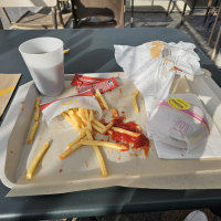 프랑스에서 햄북어 사놓고 자리를 비우면 안되는 EU.jpg