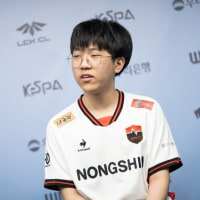 ???:저긴 서폿을 바꾸니 이기네