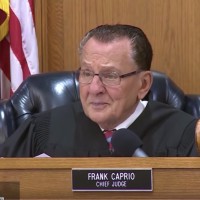 프랭크 카프리오 미국판사 향년 88세의 나이로 별세