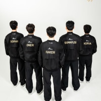 티원 월즈 유니폼 뒷면 공개