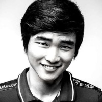 신이라고 부르는것도 아까움