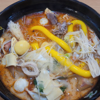 옵붕이들이 추천한대로 마라탕 담았다.