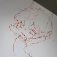 손가락으로 겨드랑이를 가르키는